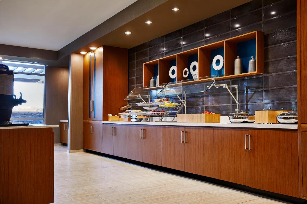 Springhill Suites By Marriott Springfield North Esterno foto